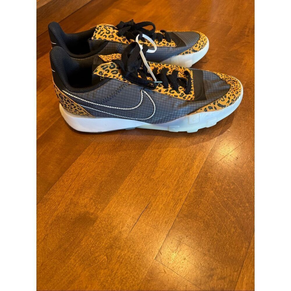Woman’s Nike Waffle racer 2x black sail Chutney animal/leopard print size 10